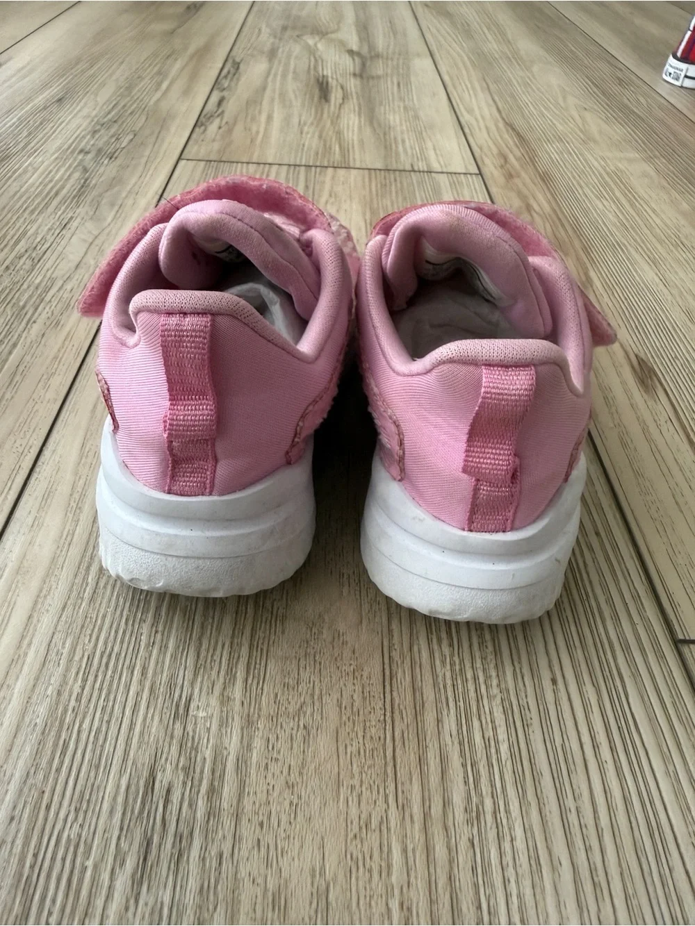 Nike toddler sneakers
